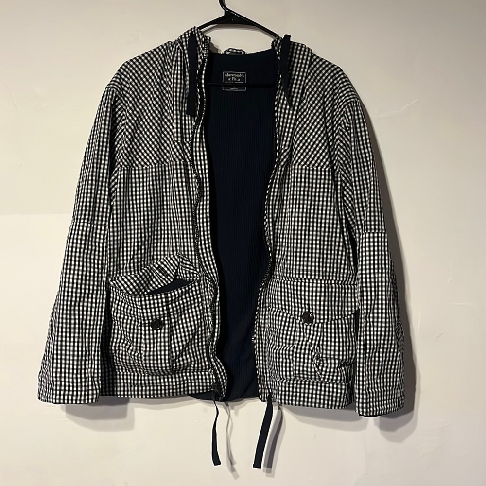 Black white and grey checkered ABERCROMBIE & Fitch hooded jacket.